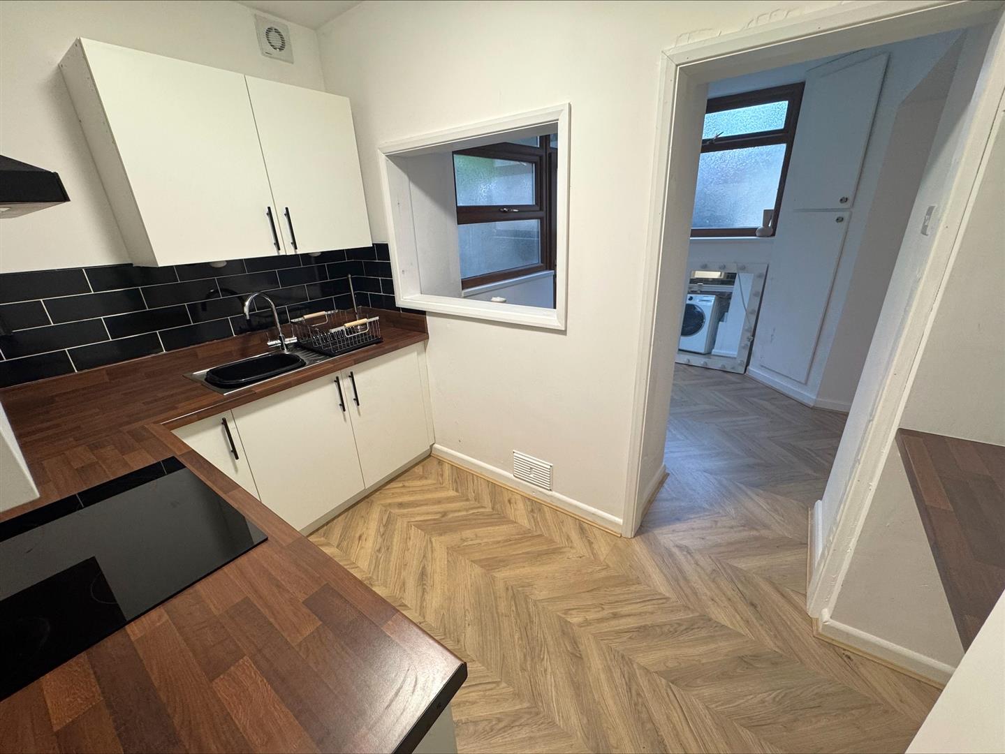 Panteg, Felinfoel, Llanelli, SA15 3TE